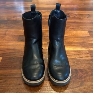 Art class boots size 2 girls